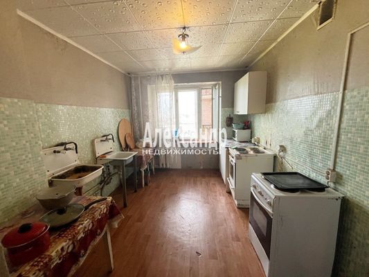 Продам комнату в 11-комн. квартире, Ольги Форш ул, 5, Санкт-Петербург г