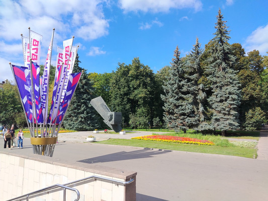 Продам двухкомнатную (2-комн.) квартиру, Генерала Карбышева б-р, 22, Москва г