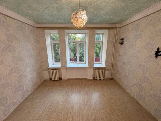 Продам двухкомнатную (2-комн.) квартиру, Орджоникидзе ул, 9, Комсомольск-на-Амуре г
