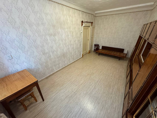 Продам двухкомнатную (2-комн.) квартиру, Орджоникидзе ул, 9, Комсомольск-на-Амуре г