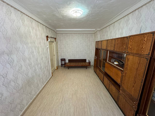 Продам двухкомнатную (2-комн.) квартиру, Орджоникидзе ул, 9, Комсомольск-на-Амуре г