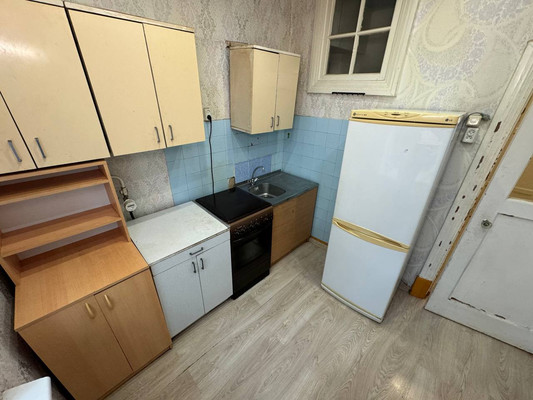 Продам двухкомнатную (2-комн.) квартиру, Орджоникидзе ул, 9, Комсомольск-на-Амуре г