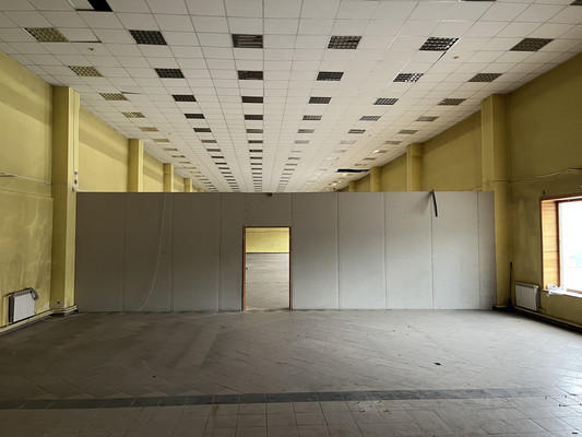 Сдам торговое помещение 550 м2, Затонская ул, 18, Красноярск г