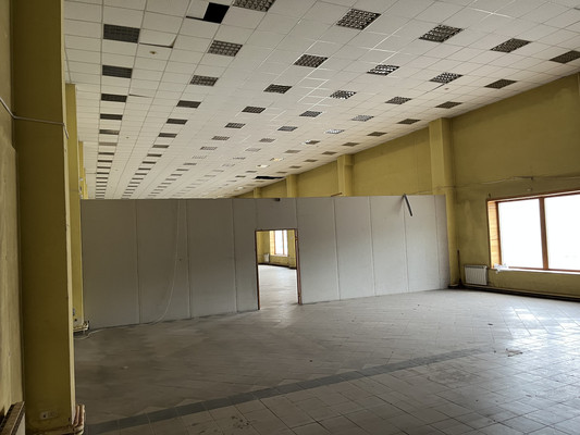 Сдам торговое помещение 550 м2, Затонская ул, 18, Красноярск г