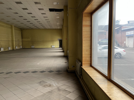 Сдам торговое помещение 550 м2, Затонская ул, 18, Красноярск г