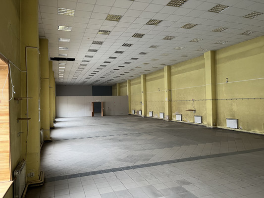 Сдам торговое помещение 550 м2, Затонская ул, 18, Красноярск г