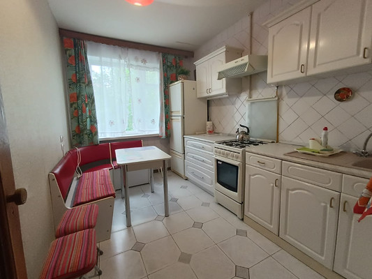 Продам трехкомнатную (3-комн.) квартиру, Королева пр-кт, 11/1, Ростов-на-Дону г