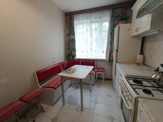 Продам трехкомнатную (3-комн.) квартиру, Королева пр-кт, 11/1, Ростов-на-Дону г