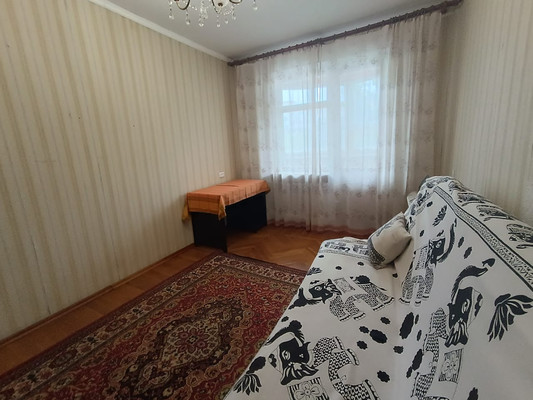 Продам трехкомнатную (3-комн.) квартиру, Королева пр-кт, 11/1, Ростов-на-Дону г