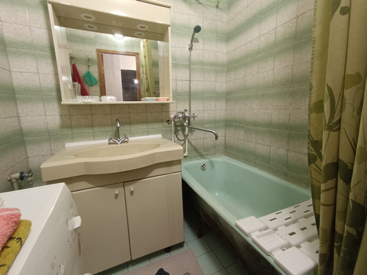 Продам трехкомнатную (3-комн.) квартиру, Королева пр-кт, 11/1, Ростов-на-Дону г