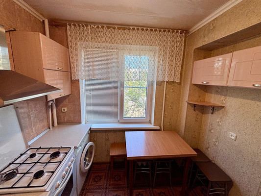 Продам многокомнатную квартиру, Звездная ул, 21, Астрахань г