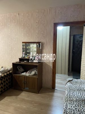 Продам однокомнатную (1-комн.) квартиру, Октябрьская наб, 122к5, Санкт-Петербург г