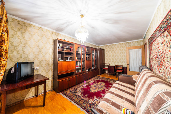 Продам двухкомнатную (2-комн.) квартиру, Октябрьская ул, 10, Балашиха г