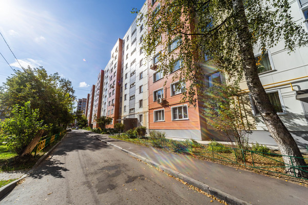 Продам двухкомнатную (2-комн.) квартиру, Октябрьская ул, 10, Балашиха г