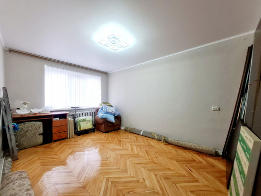 Продам трехкомнатную (3-комн.) квартиру, Мечникова ул, 155к1, Нальчик г