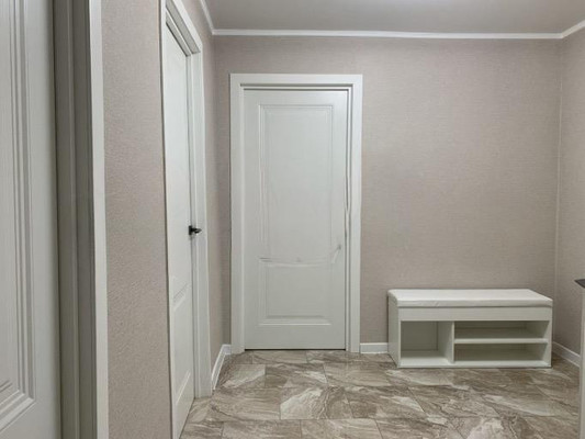 Продам трехкомнатную (3-комн.) квартиру, Мечникова ул, 155к1, Нальчик г