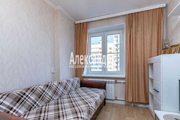 Продам однокомнатную (1-комн.) квартиру, Пулковская ул, 10к2, Санкт-Петербург г
