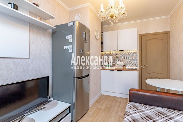 Продам однокомнатную (1-комн.) квартиру, Пулковская ул, 10к2, Санкт-Петербург г