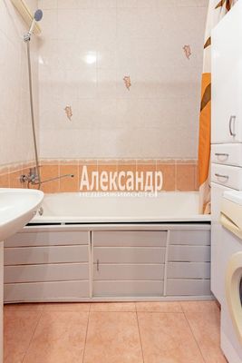 Продам однокомнатную (1-комн.) квартиру, Пулковская ул, 10к2, Санкт-Петербург г