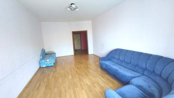 Продам двухкомнатную (2-комн.) квартиру, Столярова ул, 5, Казань г