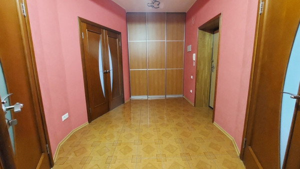 Продам двухкомнатную (2-комн.) квартиру, Столярова ул, 5, Казань г