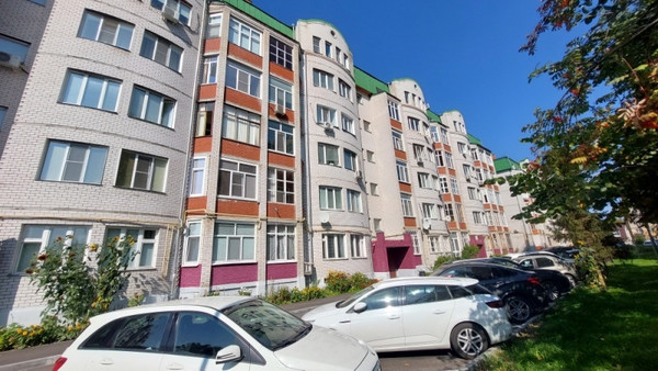 Продам двухкомнатную (2-комн.) квартиру, Столярова ул, 5, Казань г
