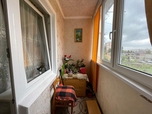 Продам трехкомнатную (3-комн.) квартиру, Калинина ул, 250А, Нальчик г