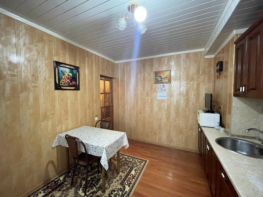 Продам трехкомнатную (3-комн.) квартиру, Калинина ул, 250А, Нальчик г