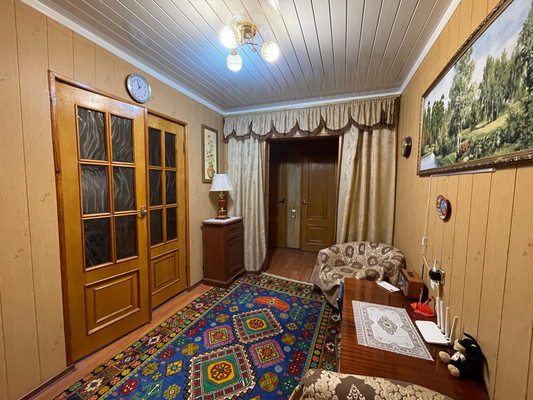 Продам трехкомнатную (3-комн.) квартиру, Калинина ул, 250А, Нальчик г