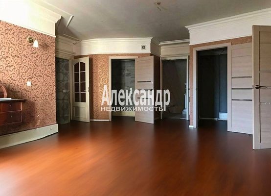 Продам многокомнатную квартиру, Чайковского ул, 20, Санкт-Петербург г