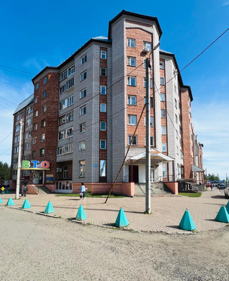Продам двухкомнатную (2-комн.) квартиру, Морозова ул, 104, Сыктывкар г