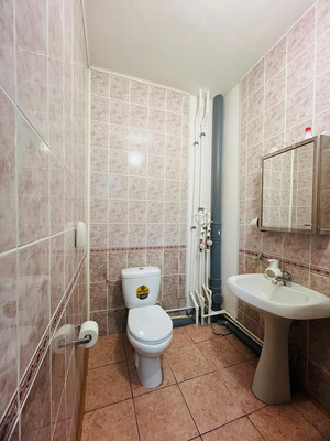 Продам двухкомнатную (2-комн.) квартиру, Морозова ул, 104, Сыктывкар г