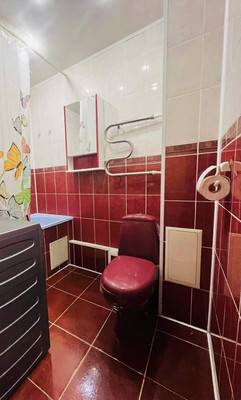 Продам трехкомнатную (3-комн.) квартиру, Октябрьский пр-кт, 130, Сыктывкар г