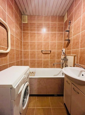 Продам однокомнатную (1-комн.) квартиру, Старовского ул, 32, Сыктывкар г