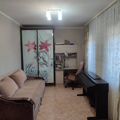 Продам трехкомнатную (3-комн.) квартиру, Федько ул, 28/51, Симферополь г