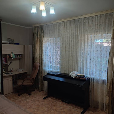 Продам трехкомнатную (3-комн.) квартиру, Федько ул, 28/51, Симферополь г