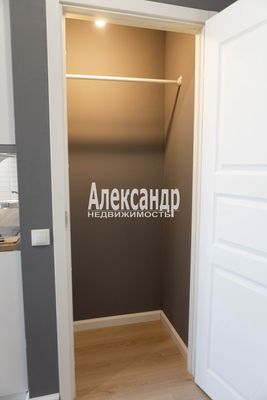 Продам однокомнатную (1-комн.) квартиру, Русановская ул, 19к3, Санкт-Петербург г