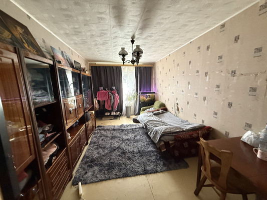 Продам трехкомнатную (3-комн.) квартиру, Лермонтова ул, 14, Симферополь г