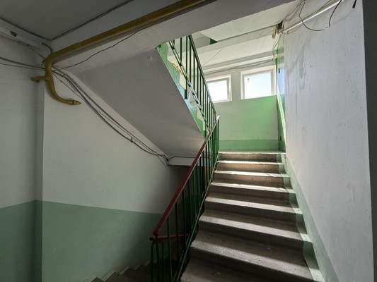 Продам трехкомнатную (3-комн.) квартиру, Лермонтова ул, 14, Симферополь г
