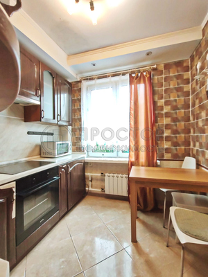 Продам двухкомнатную (2-комн.) квартиру, Неманский проезд, 3, Москва г