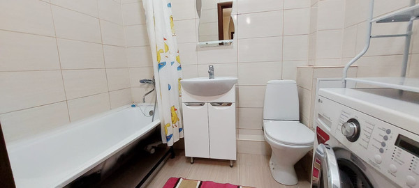 Продам однокомнатную (1-комн.) квартиру, Привокзальный пер, 17, Апшеронск г