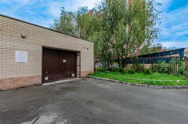 Продам трехкомнатную (3-комн.) квартиру, Меридианная ул, 3а, Казань г