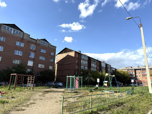 Продам двухкомнатную (2-комн.) квартиру, Ярославского ул, 252, Иркутск г