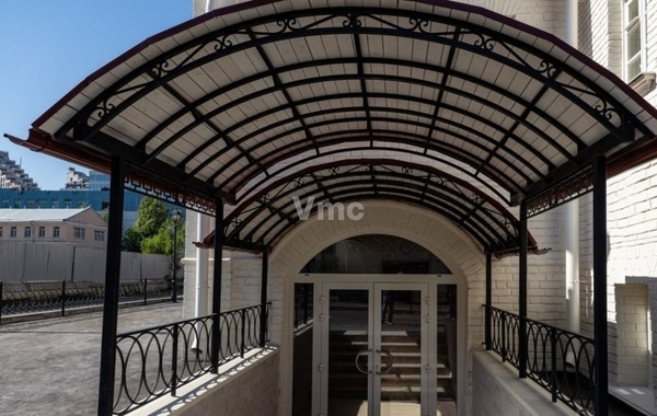 Продам коммерческое помещение 305 м2, Кожевническая ул, 22, Москва г