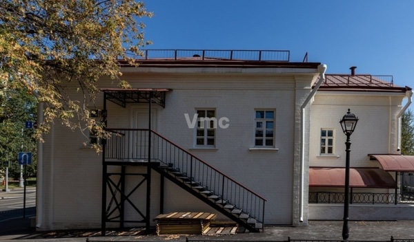 Продам коммерческое помещение 305 м2, Кожевническая ул, 22, Москва г