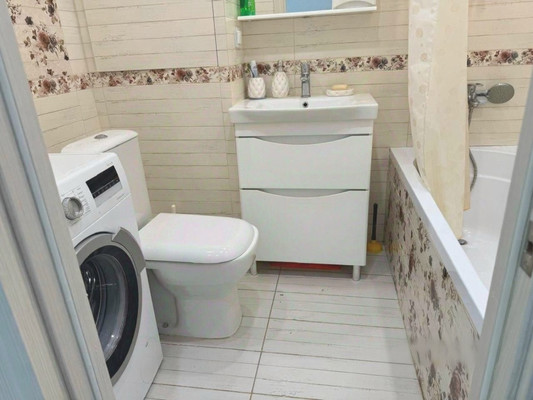 Продам однокомнатную (1-комн.) квартиру, Вертолётчиков ул, 9к1, Москва г
