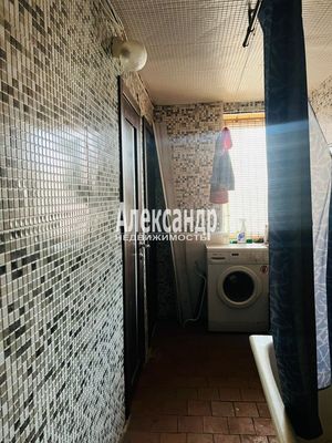 Продам комнату в 11-комн. квартире, Коллонтай ул, 9, Санкт-Петербург г