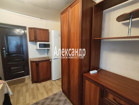 Продам комнату в 11-комн. квартире, Коллонтай ул, 9, Санкт-Петербург г