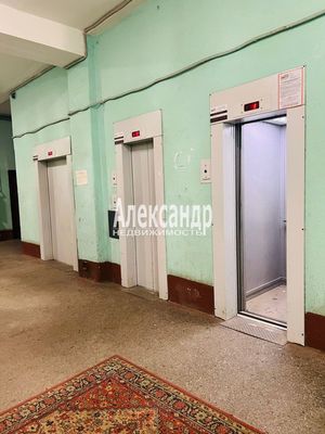 Продам комнату в 11-комн. квартире, Коллонтай ул, 9, Санкт-Петербург г