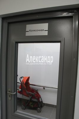 Продам однокомнатную (1-комн.) квартиру, Скандинавский проезд, 4к1, Мурино п